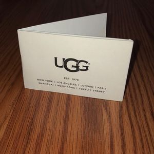 Uggs: Bailey Bow Short ❣️